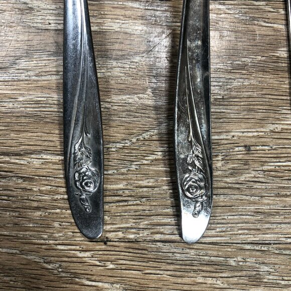 Oneida Custom Stainless Roseanne Rose Flatware 27 Pieces Vintage Utensils MCM - Picture 3 of 9